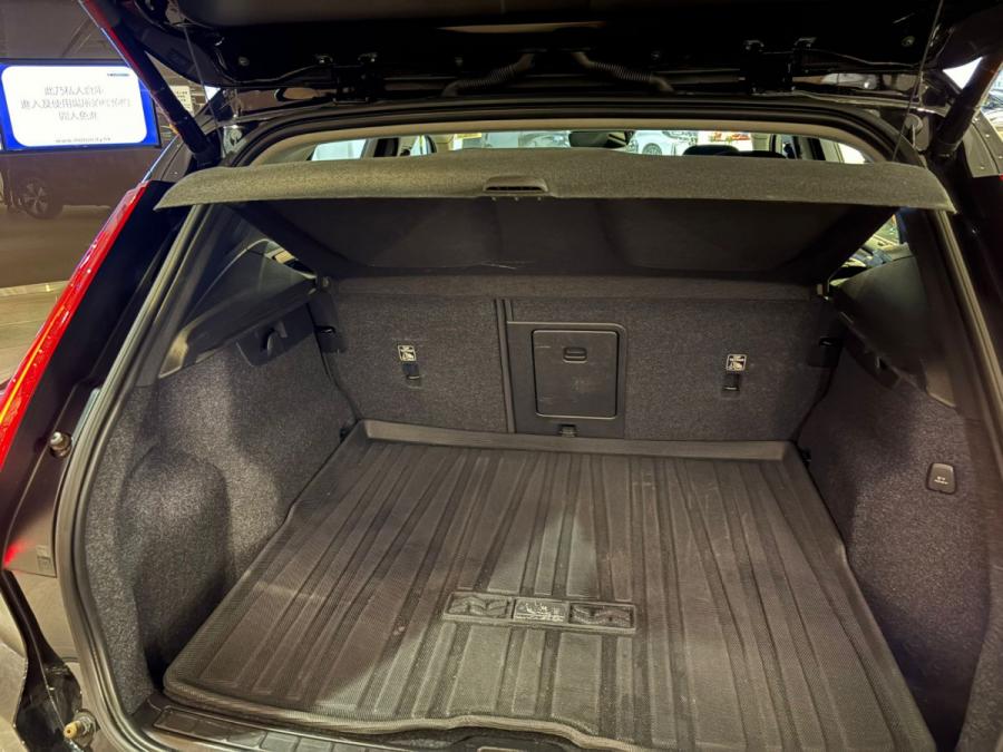 XC40 B4 Momentum - Image 7